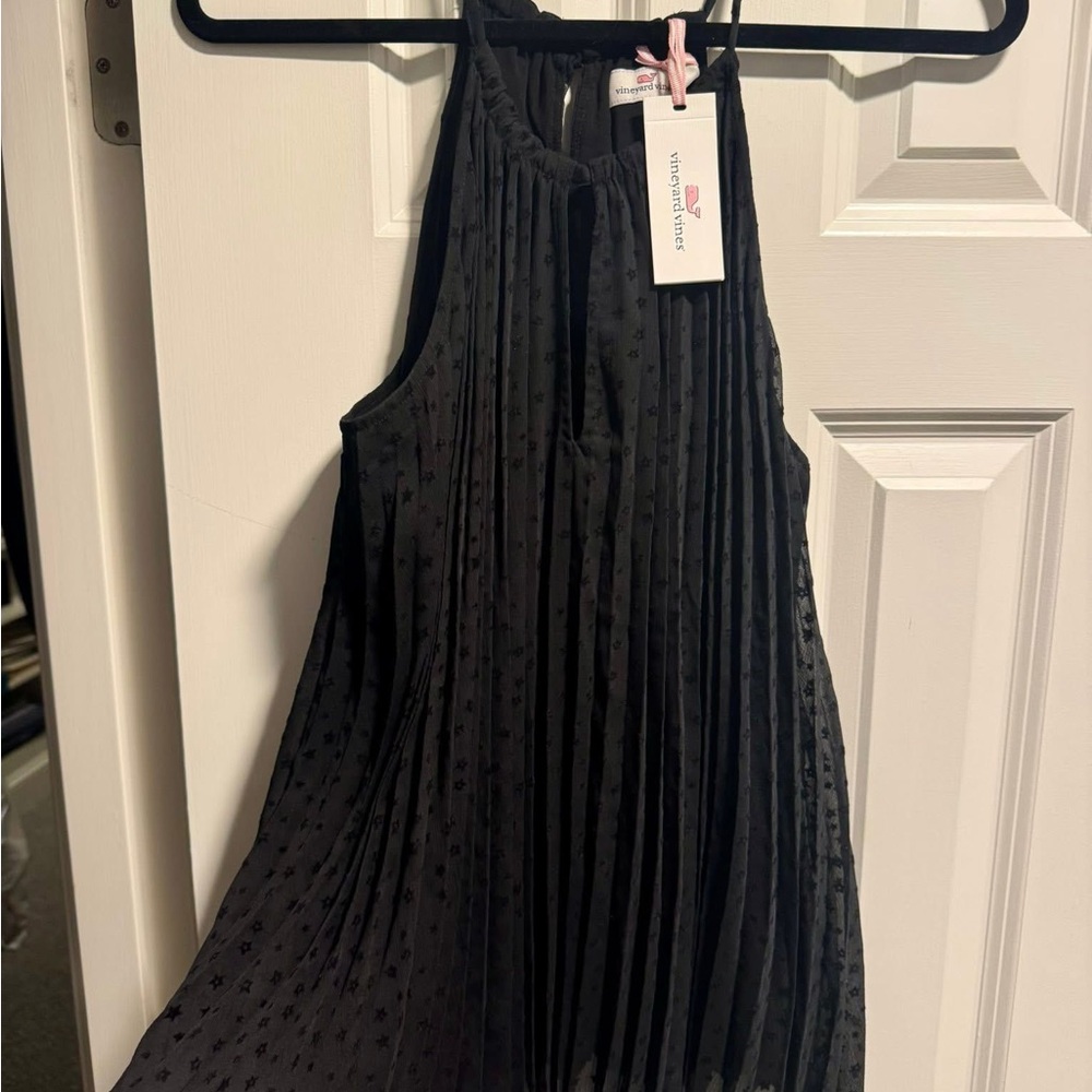 NWT Vineyard Vines black halter top - Size M